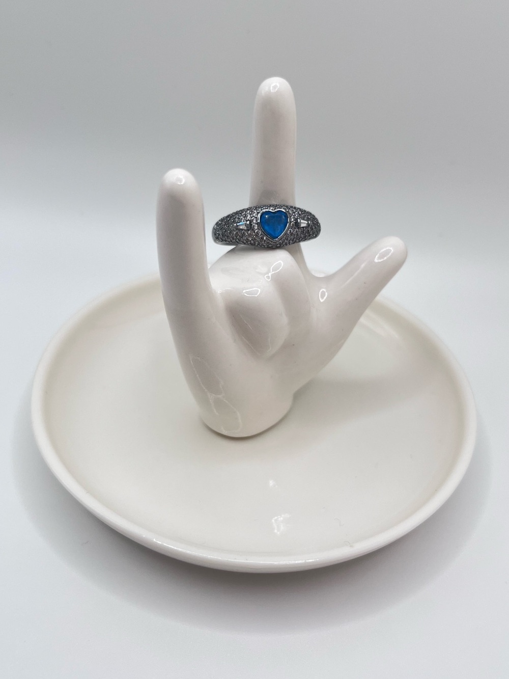 Bomb Party Ring - Hearts On Fire - Size 8